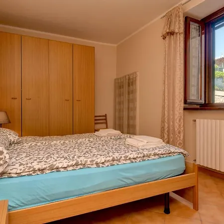 Pietre Antiche 1 Apartament Gargnano