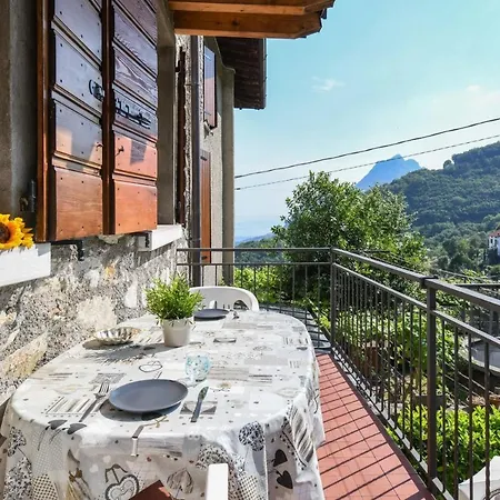 Apartament Pietre Antiche 1 *